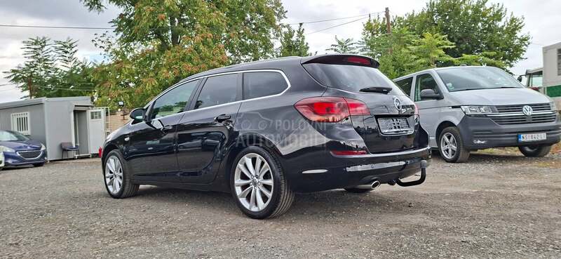 Opel Astra J 1.4 SPORT NA VI FU L