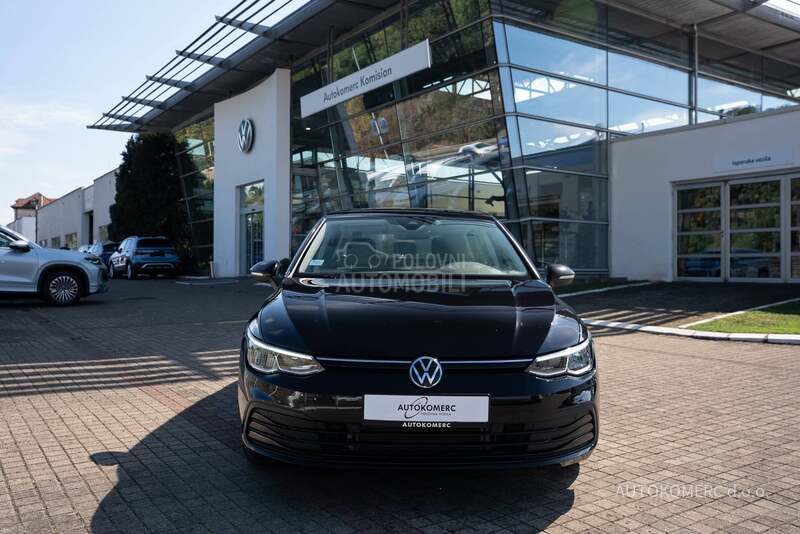 Volkswagen Golf 8 1.0 eTSI DSG