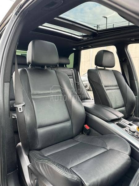 BMW X5 E70 LCI HUD/PANO