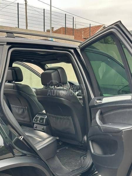 BMW X5 E70 LCI HUD/PANO