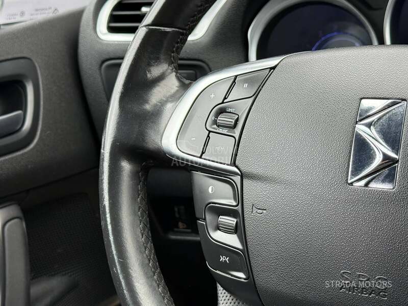 DS 4 1.6 E HDI NAVY