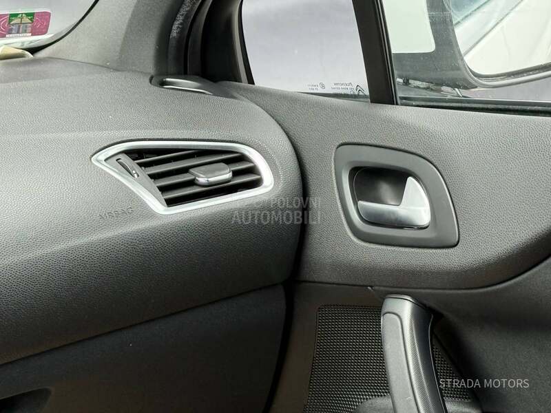 DS 4 1.6 E HDI NAVY