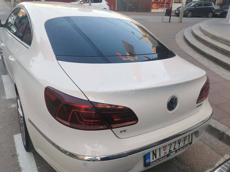 Volkswagen Passat CC 2.0 TDI
