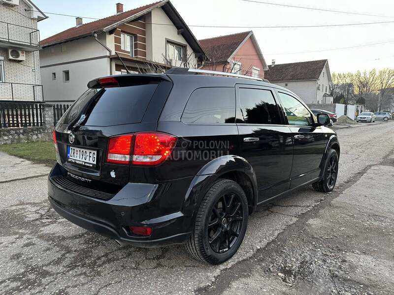 Fiat Freemont ALL BLACK