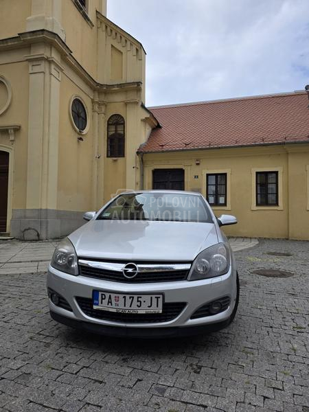 Opel Astra H GTC