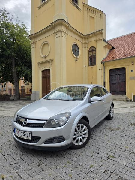 Opel Astra H GTC