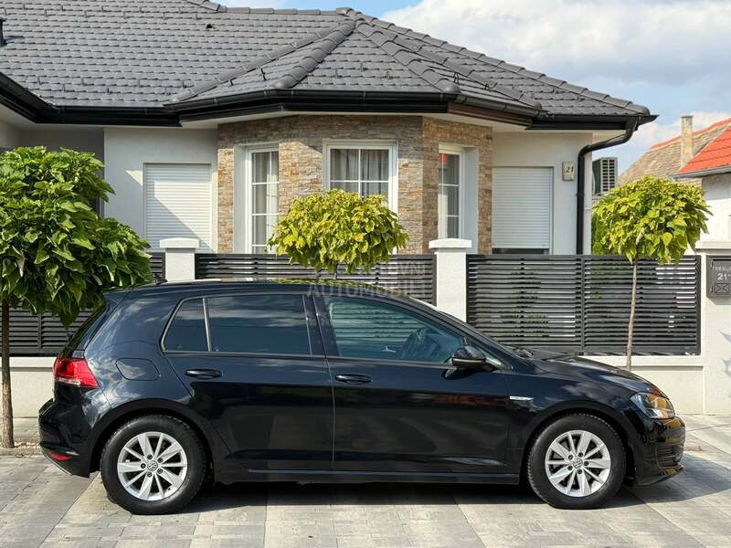 Volkswagen Golf 7 1.6 bluemotion