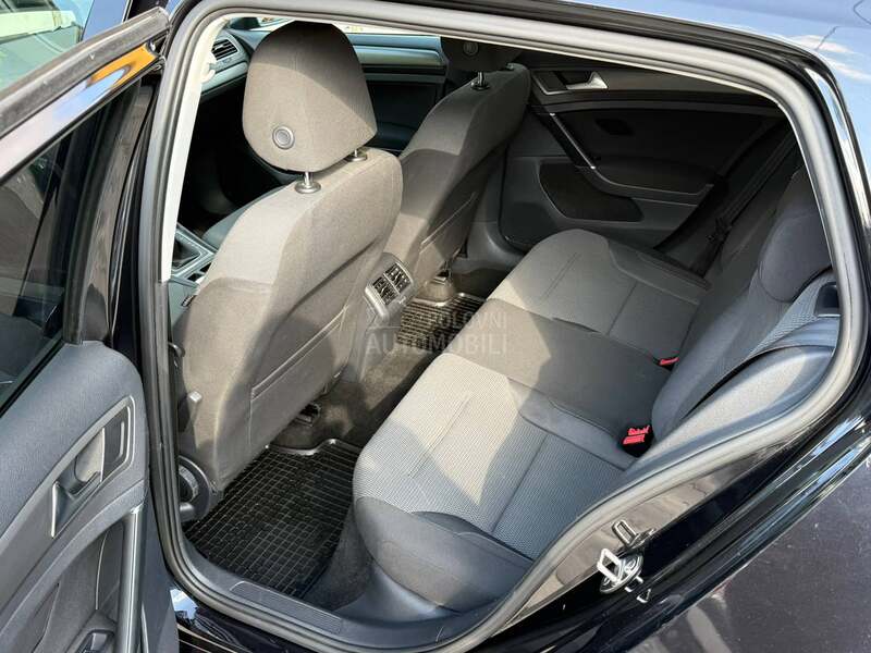Volkswagen Golf 7 1.6 bluemotion