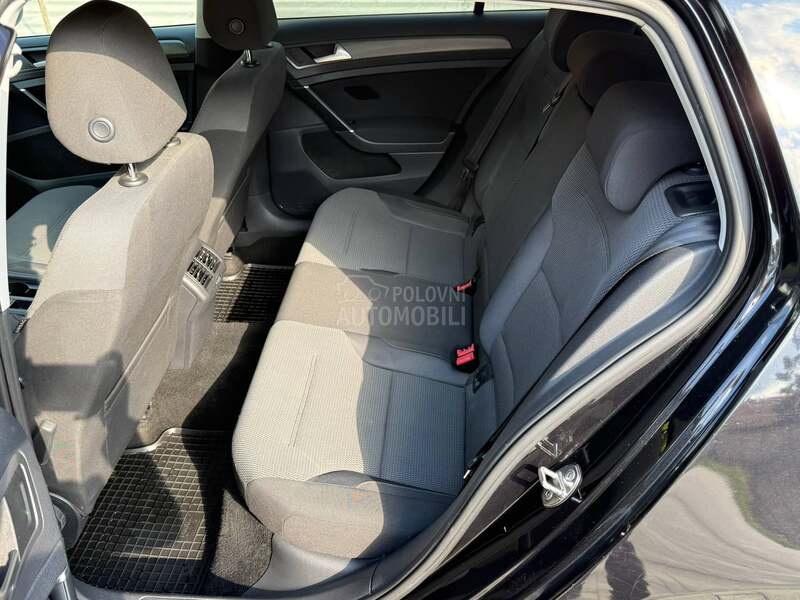 Volkswagen Golf 7 1.6 bluemotion