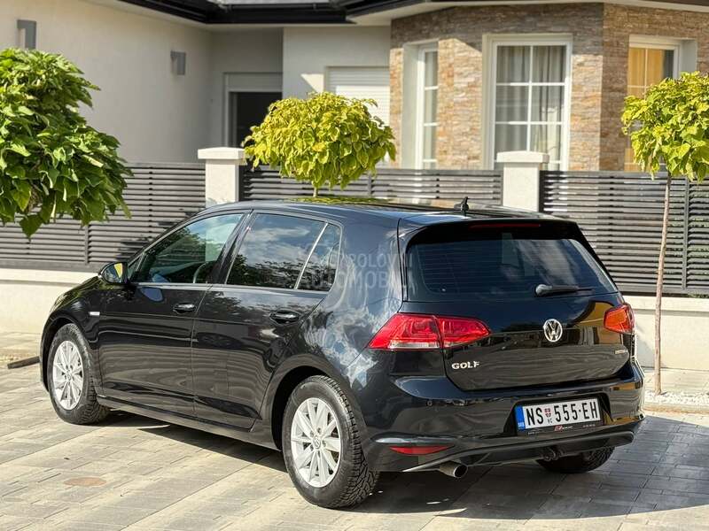 Volkswagen Golf 7 1.6 bluemotion