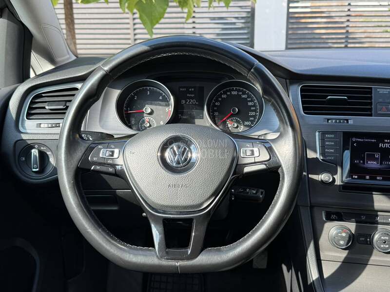 Volkswagen Golf 7 1.6 bluemotion