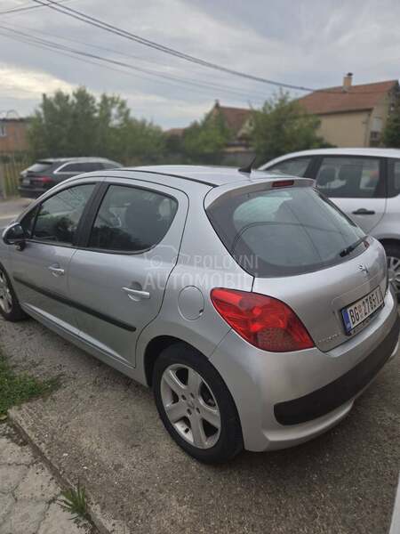 Peugeot 207 1.6HDI