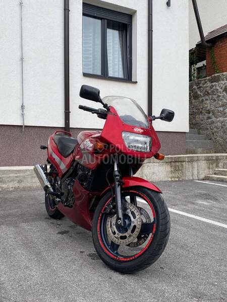 Kawasaki GPZ 500s