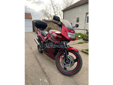 Kawasaki GPZ 500s