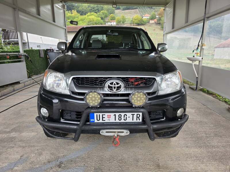 Toyota Hilux 