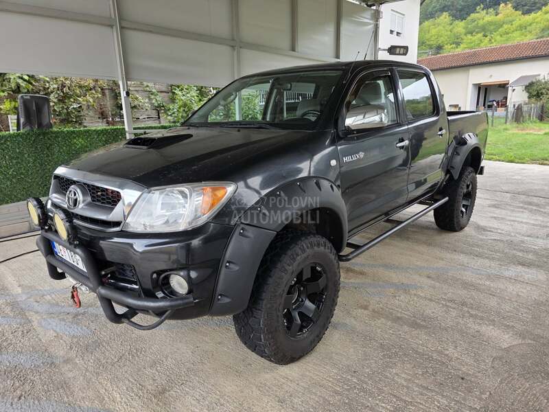 Toyota Hilux 