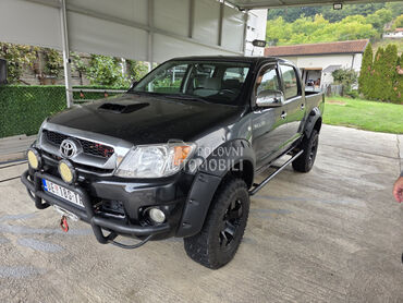 Toyota Hilux 