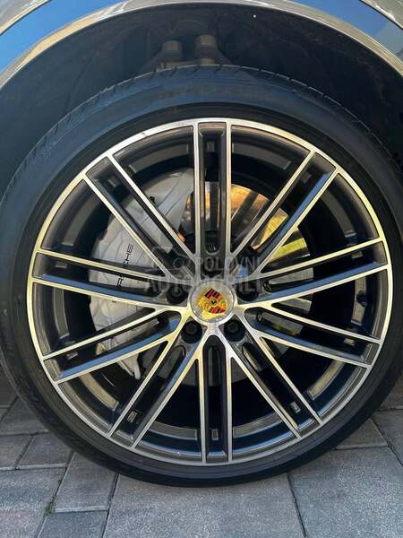 Porsche Cayenne Coupe Turbo