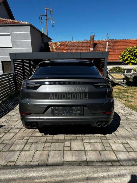 Porsche Cayenne Coupe Turbo