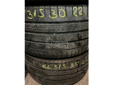 Pirelli 315/30 R22 Letnja