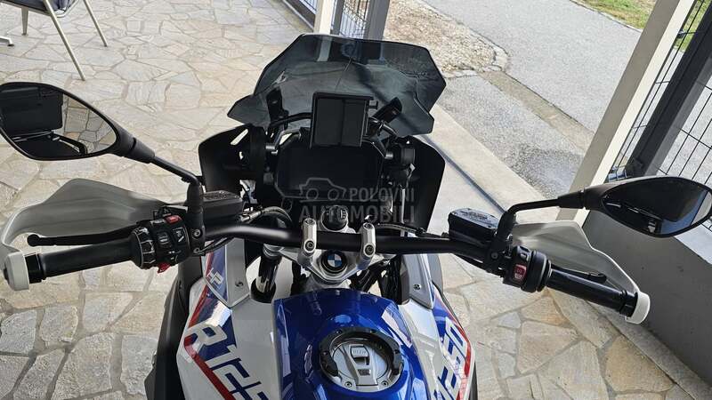 BMW r 1250 gs hp r1250gs niži