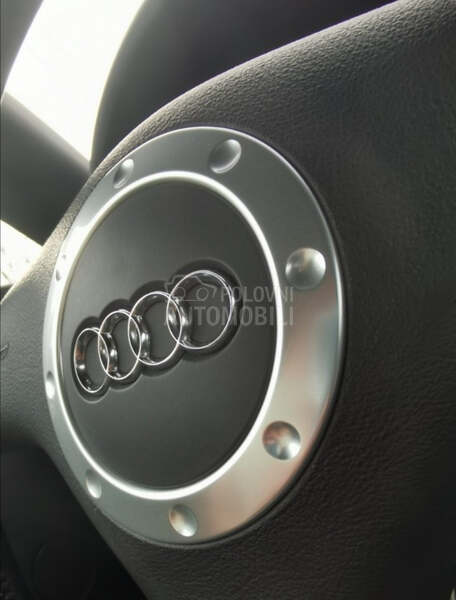 Audi TT s line