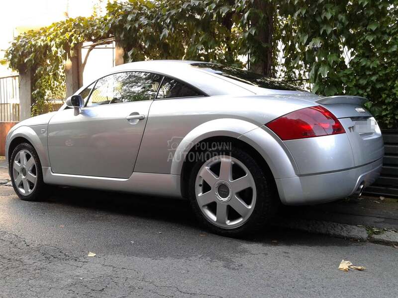 Audi TT s line