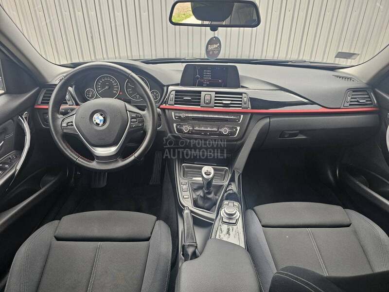 BMW 318 d   S E R V I S N A