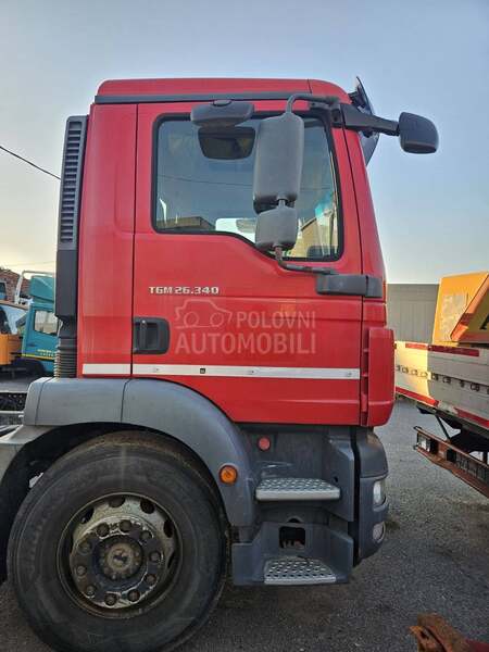 MAN 26 340 kabina i delovi