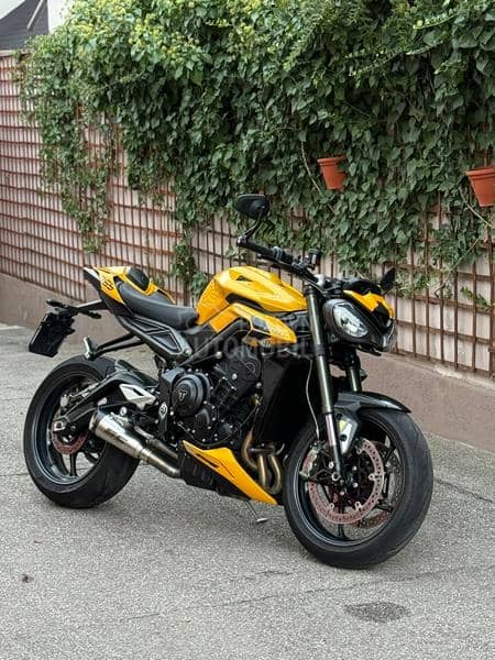 Triumph Street Triple 765RS