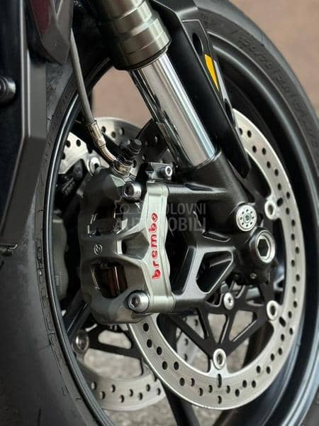 Triumph Street Triple 765RS