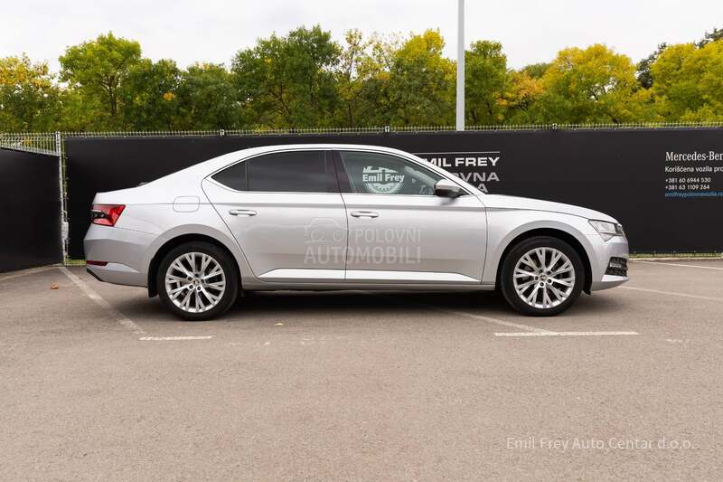 Škoda Superb 1.4 DSG Ambition