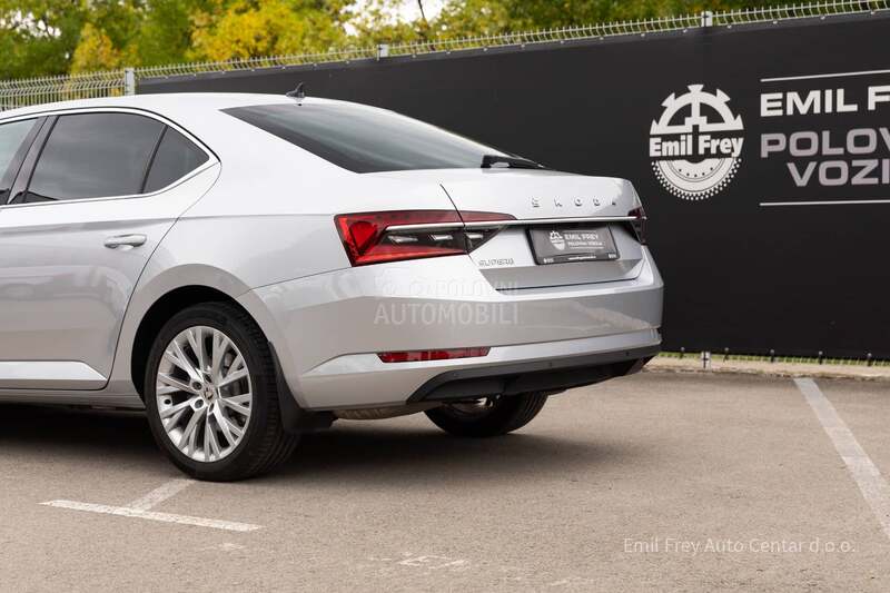 Škoda Superb 1.4 DSG Ambition