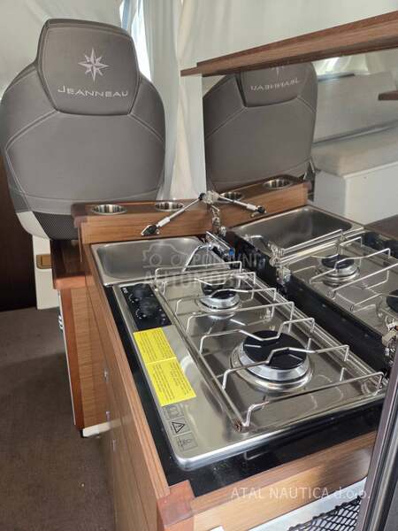 Jeanneau Merry Fisher 895