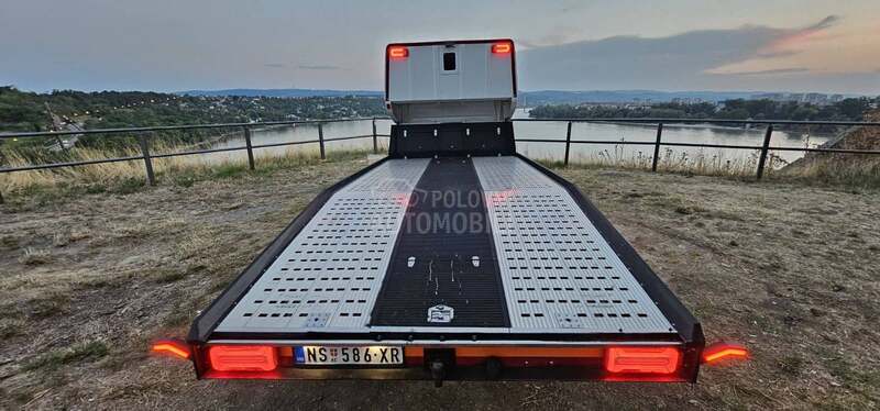 Volkswagen Crafter 2.0TDI N.A.V.O.Z