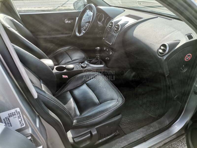 Nissan Qashqai + 2 