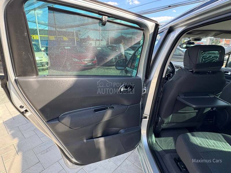 Peugeot 5008 1.6 HDI