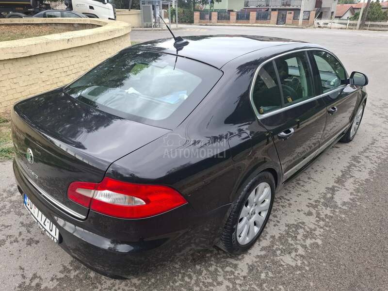 Škoda Superb 
