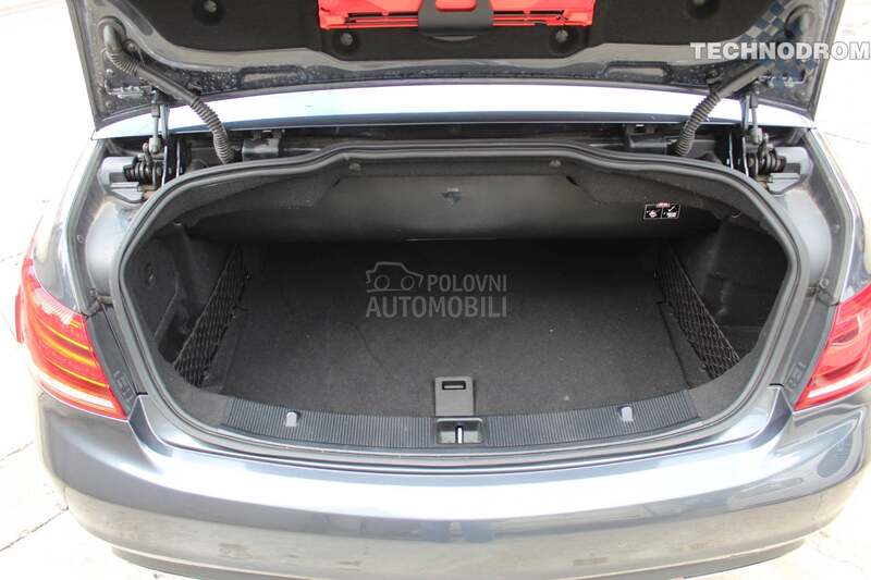 Mercedes Benz E 200 Cabrio