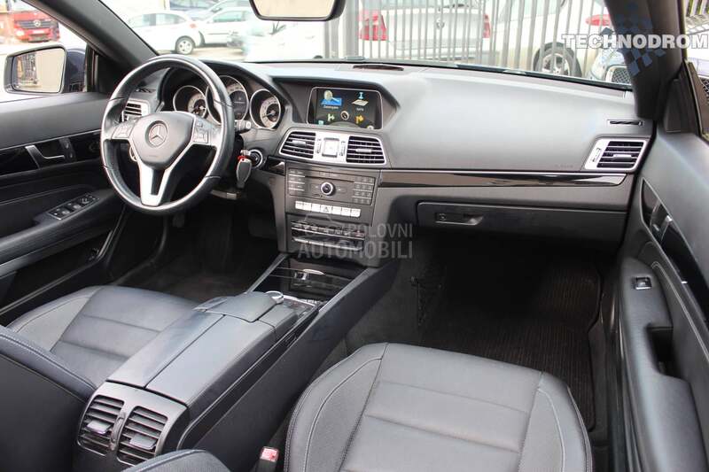 Mercedes Benz E 200 Cabrio