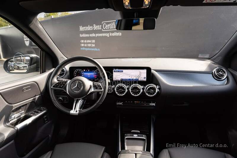 Mercedes Benz B 180 