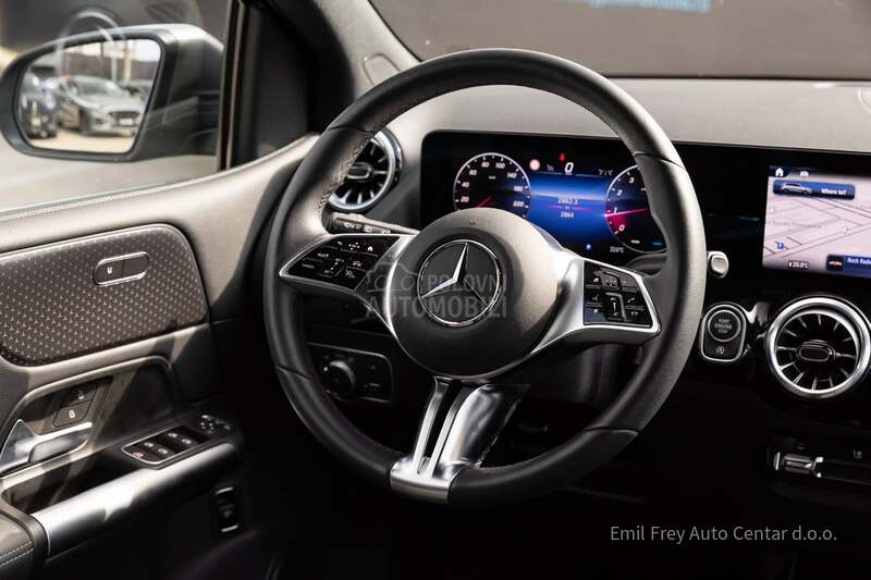 Mercedes Benz B 180 