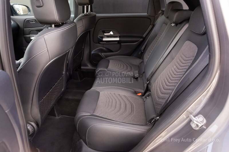 Mercedes Benz B 180 