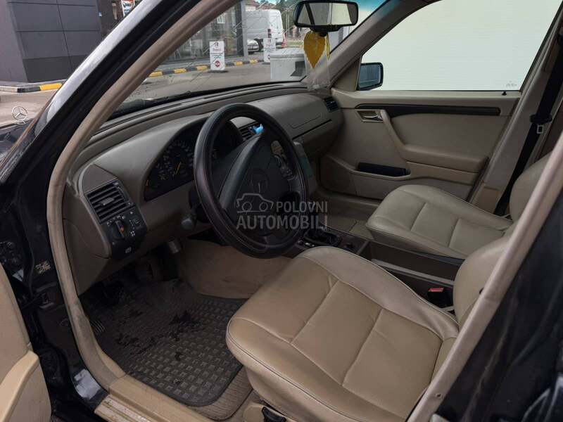 Mercedes Benz C 200 