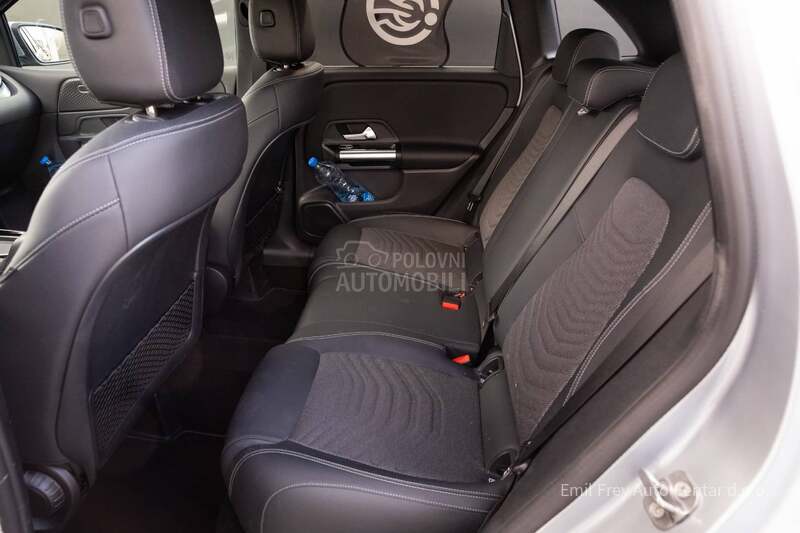 Mercedes Benz B 180 