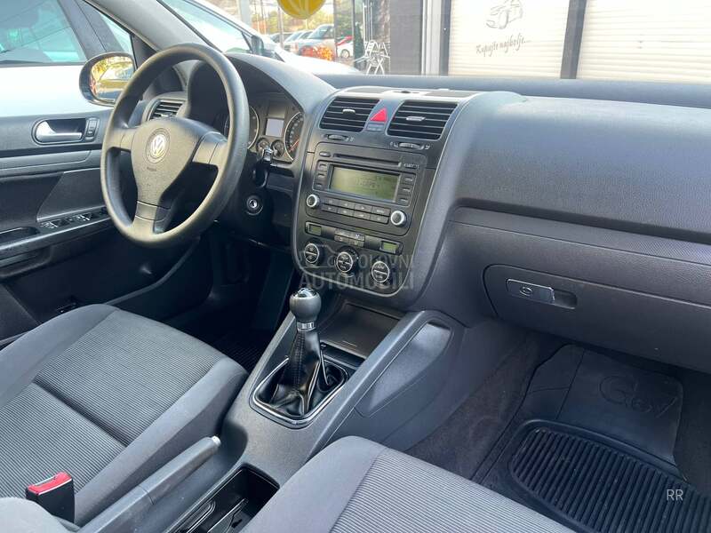 Volkswagen Golf 5 1.9TDI T O P