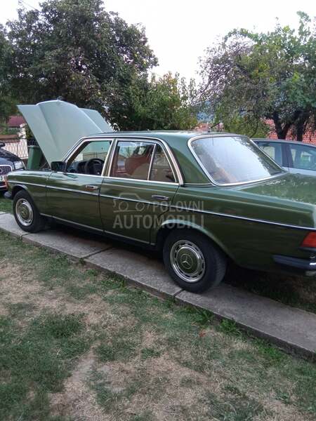 Mercedes Benz W123 200D