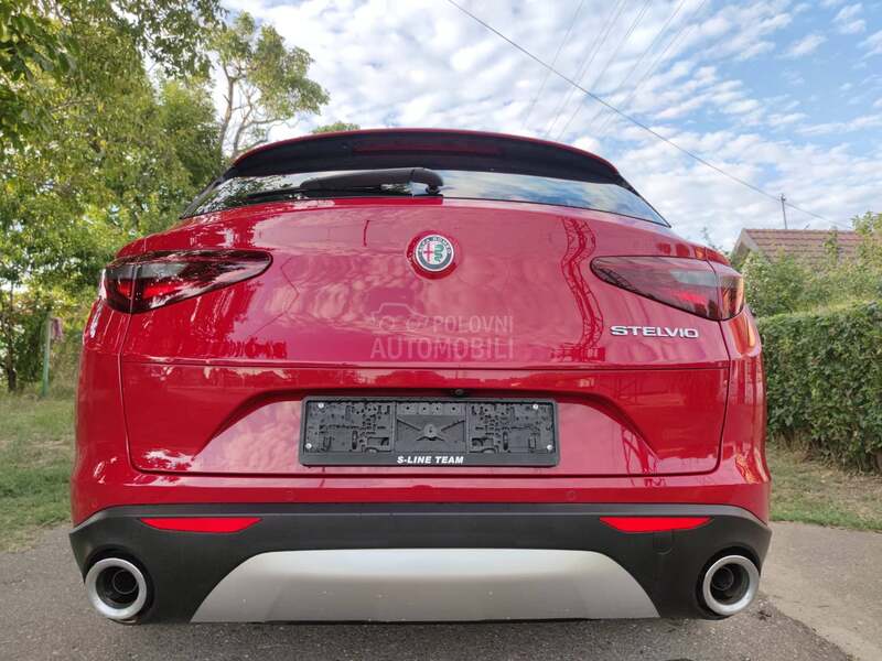 Alfa Romeo Stelvio 2.2