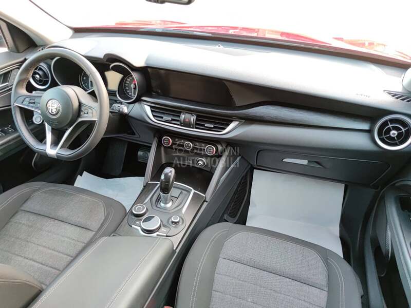 Alfa Romeo Stelvio 2.2