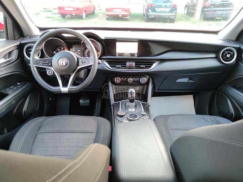 Alfa Romeo Stelvio 2.2